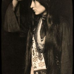 Spirit Bio: Zitkala-Ša